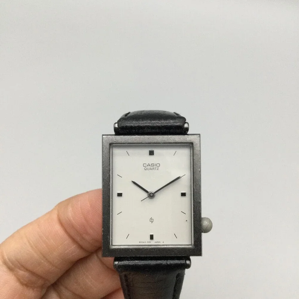 Vintage Casio 331 MY-622 Mens Watch 25mm White Dial Black Leather New Battery